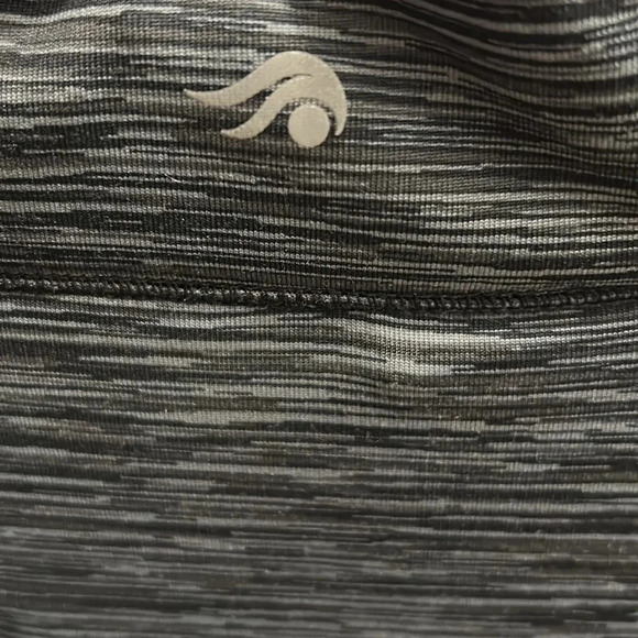 Sweatshirt black pullover size small three quarter zip - Picture 5 of 5